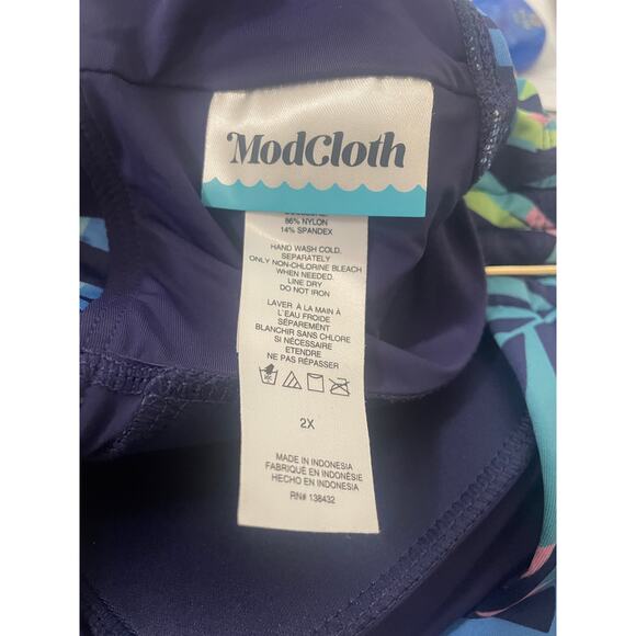 ModCloth 2X Tie Shoulder Bikini Top Swimwear Blue Tropical Palm Leaf - Picture 9 of 9